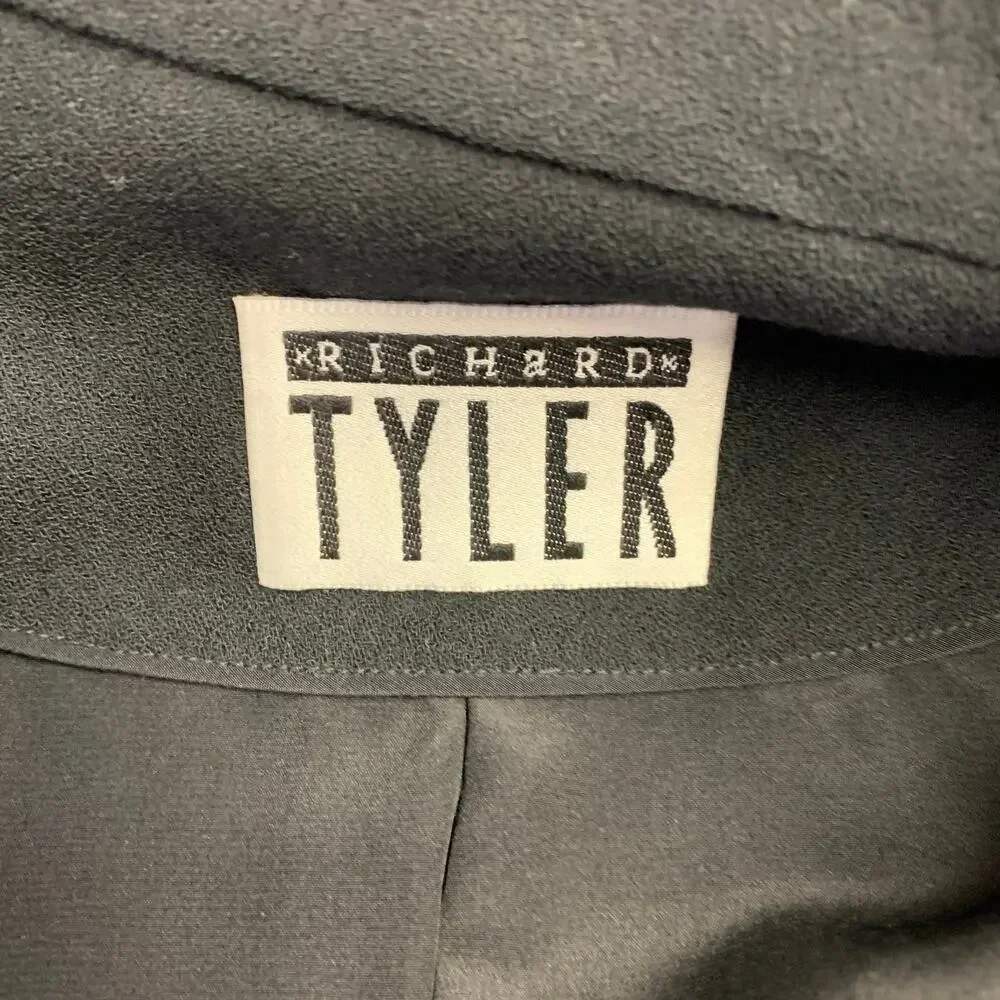 RICHARD TYLER Size 40 Black Crepe Wool Single Button Sport Coat